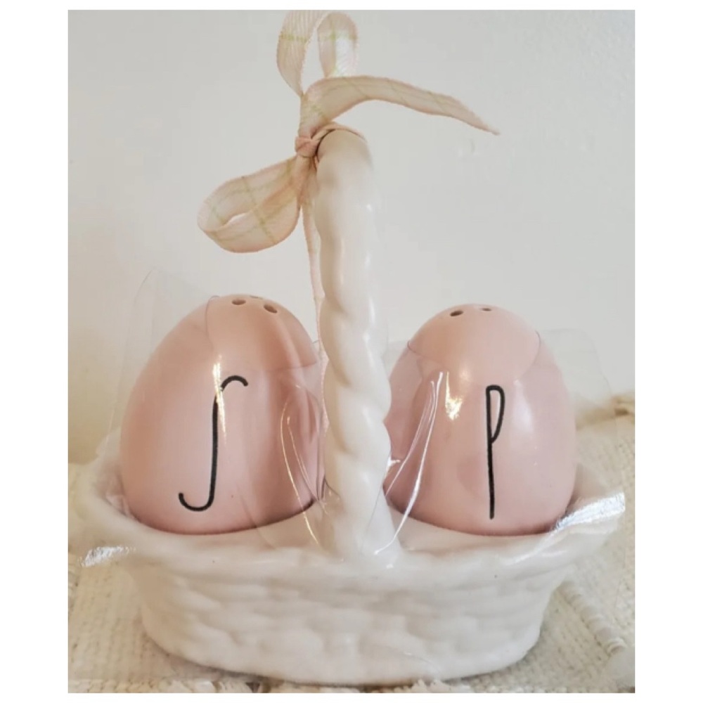 NEW Rae Dunn Easter Salt and Pepper Shakers Egg Shaped Pink in Basket